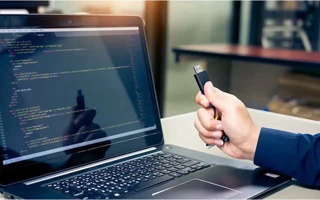 Universal Coding Technology Hybrid App Development Services | 8ration
